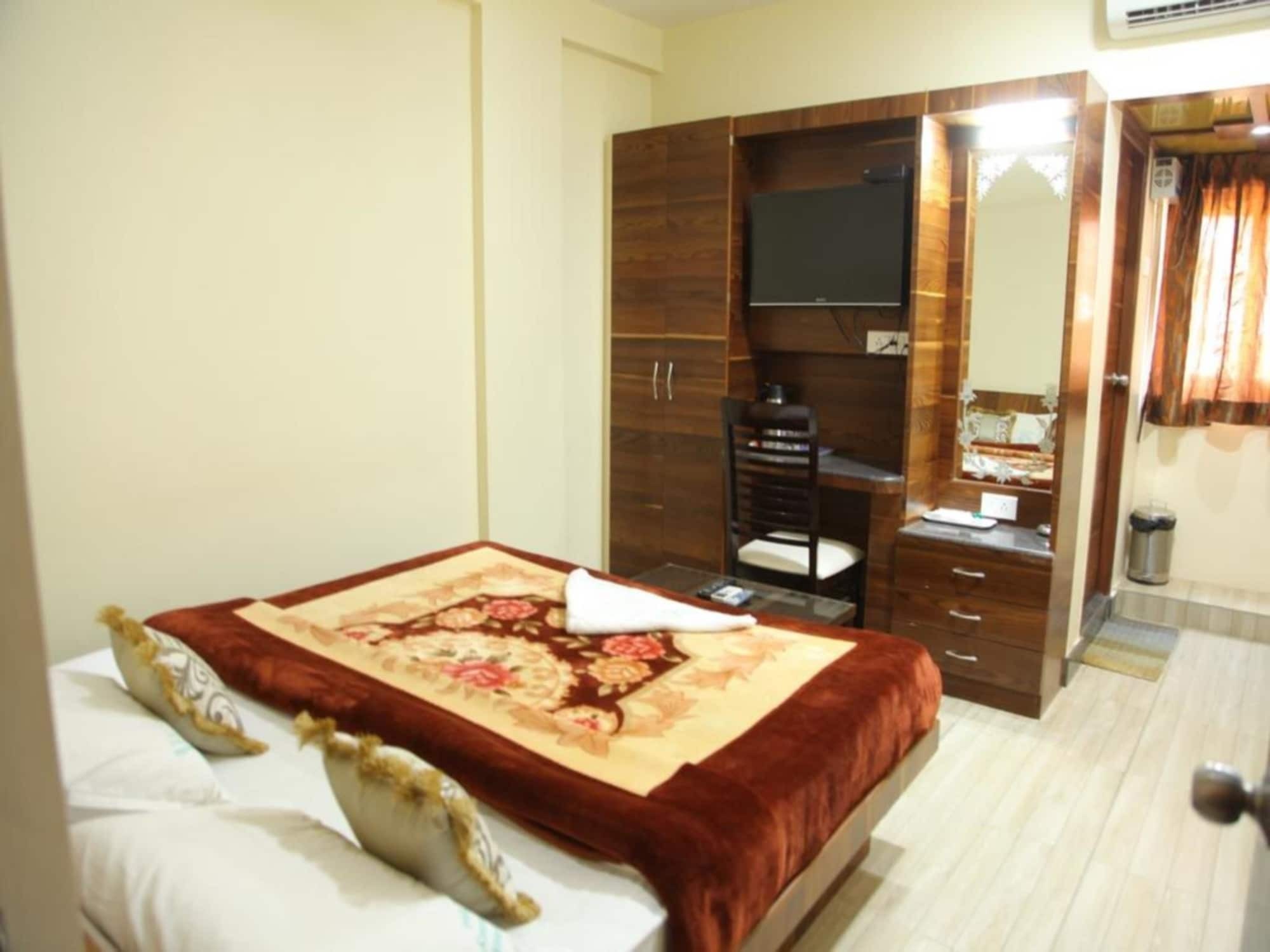 Kanchi Residency Chennai Exteriör bild